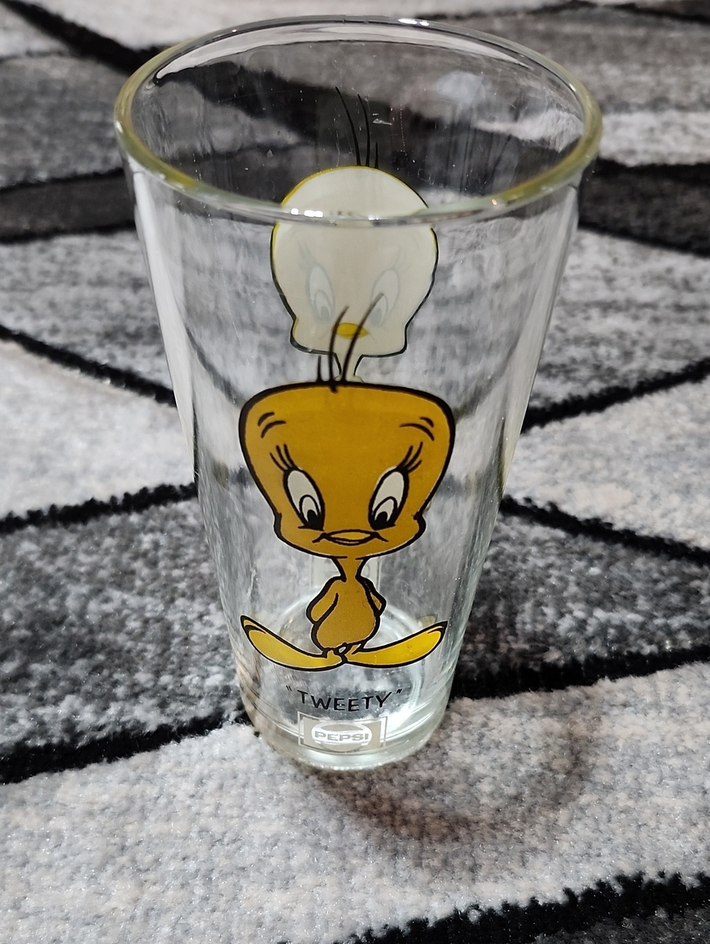 1973 WARNER BROS. LOONEY TUNES "TWEETY BIRD" PEPSI COLLECTORS SERIES GLASS